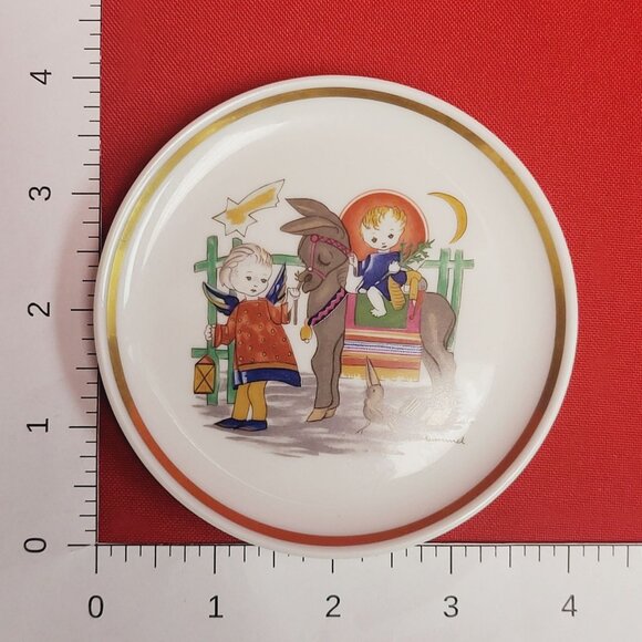 Schmid Berta Hummel Museum Miniature Plate Collection 1975 - Picture 9 of 9